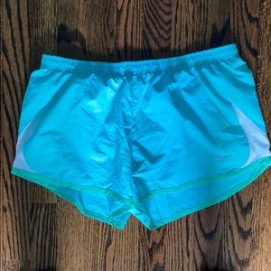 Like new! Nike running shorts with liner